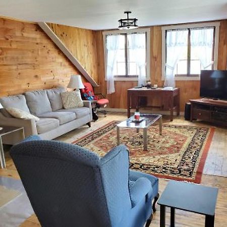 Meredith Lakefront Lodge On Lake Winnipesaukee Bagian luar foto