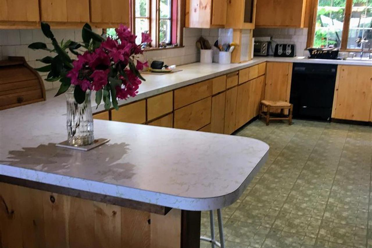 Meredith Lakefront Lodge On Lake Winnipesaukee Bagian luar foto