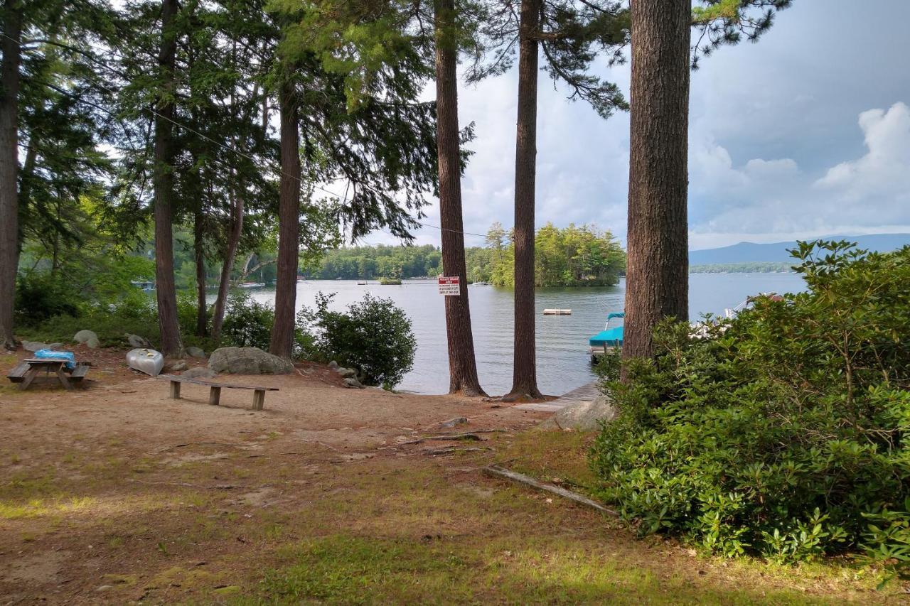 Meredith Lakefront Lodge On Lake Winnipesaukee Bagian luar foto