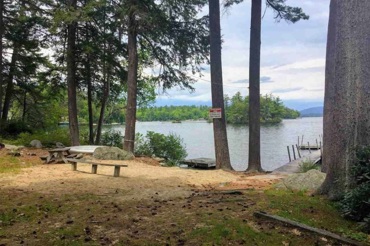 Meredith Lakefront Lodge On Lake Winnipesaukee Bagian luar foto